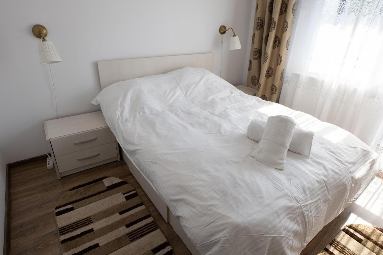 Orchid Luxury Apartment Sinaia Esterno foto